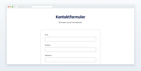 Screenshot des cloudwebdevs-Kontaktformulars mit klar beschrifteten Feldern
